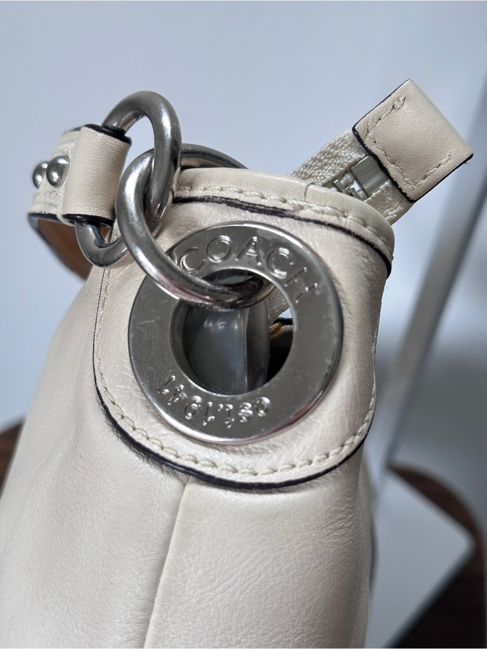 Coach Two-Tone Cream and Dark Brown Leather Shoulder Bag with Tan Strap - Picture 15 of 16